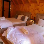 Wood House 베라트