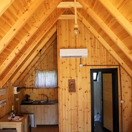 Wood House * Berat