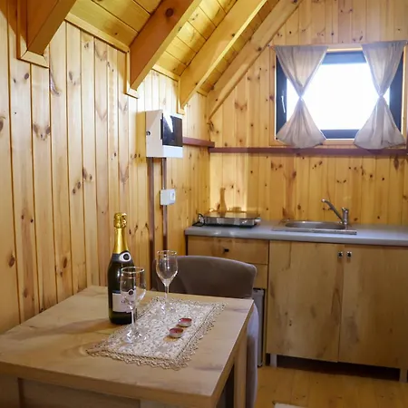 Wood House Villa *