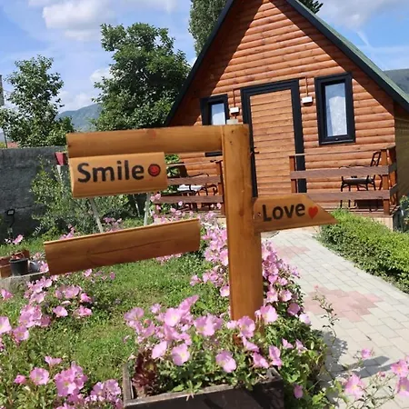 Wood House Villa *